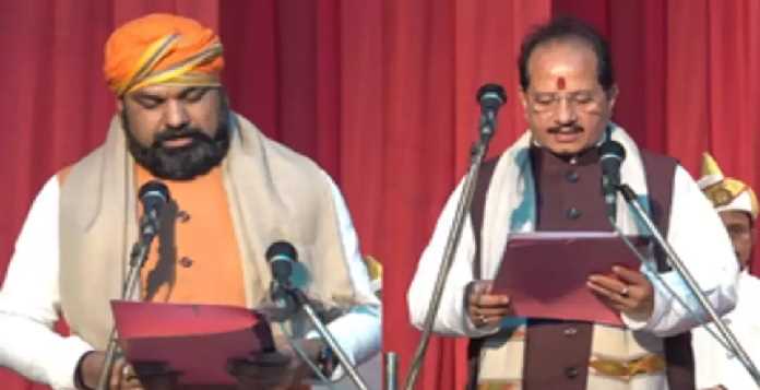 नीतीश ने ली नौवीं बार मुख्यमंत्री पद की शपथ ; सम्राट, विजय और श्रवण सहित 8 बने मंत्री